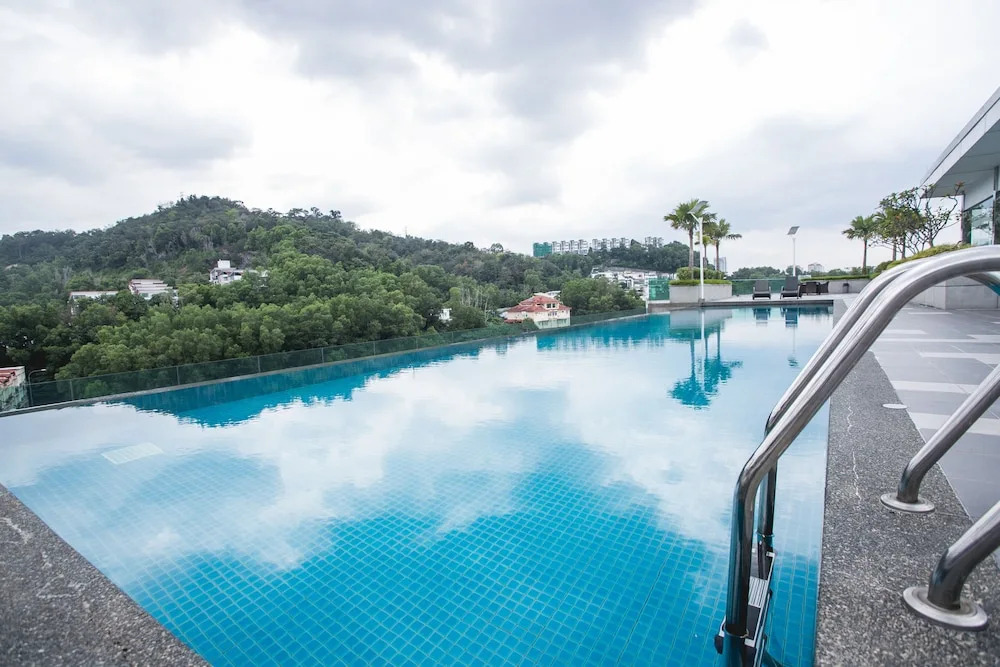 Suria North Kiara 52Hz Homestay
