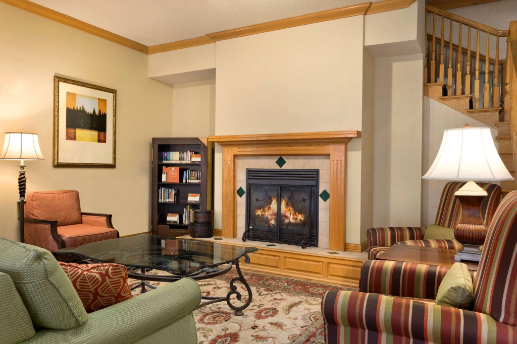 Country Inn & Suites by Radisson, Salina, KS