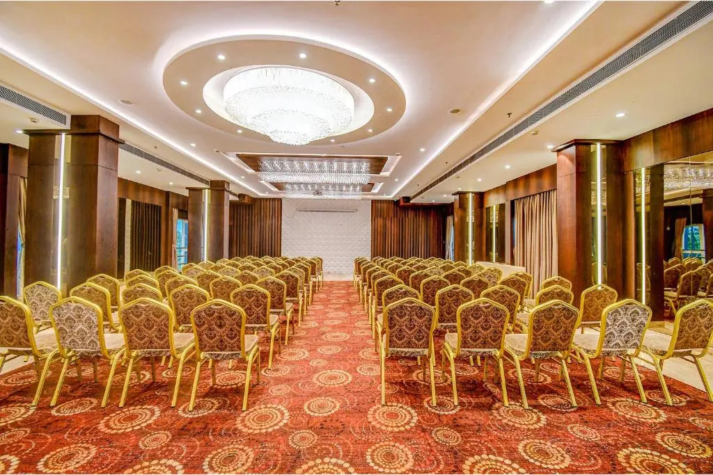 FabHotel Prime Karims