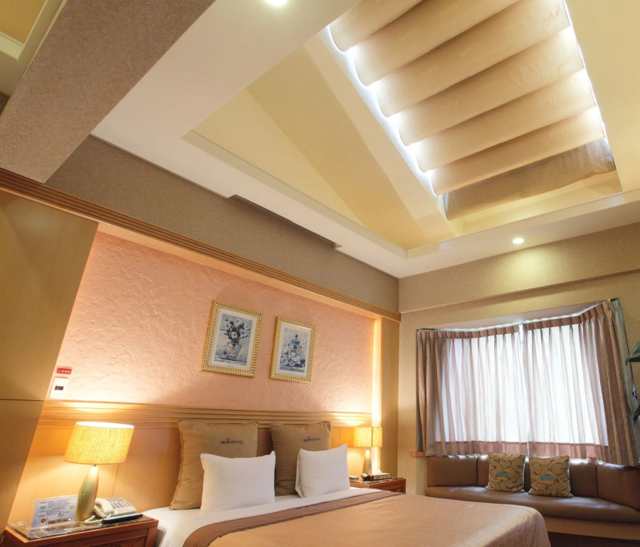 Regale Motel