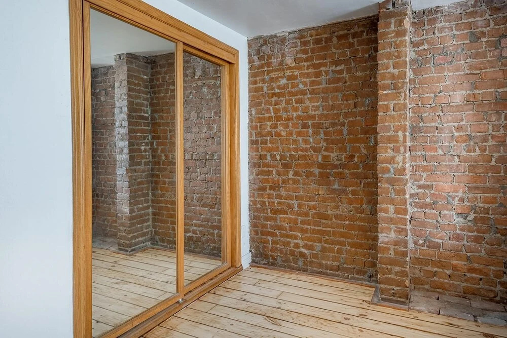 Beautiful Cozy 2-storey Apartment In the of Downtown MTL