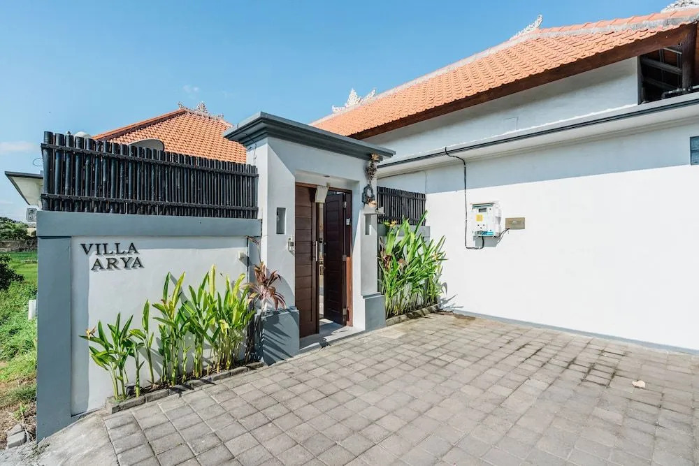 Villa Arya