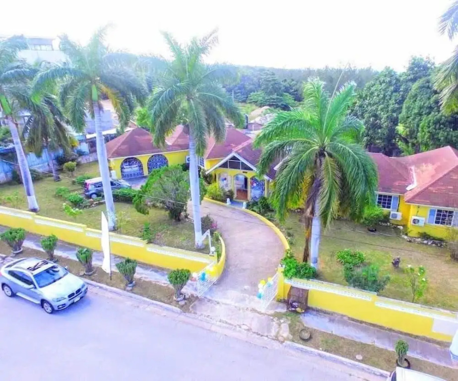 Yancey Largo Villa Perfect Jamaica Ironshore Getaway w Private Pool and Onsite Staff Services by RedAwning