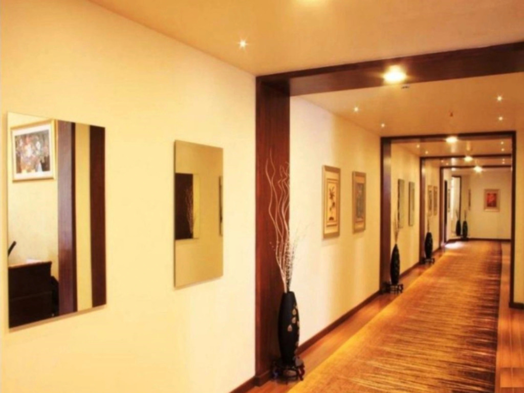 The Grand Magrath Hotel