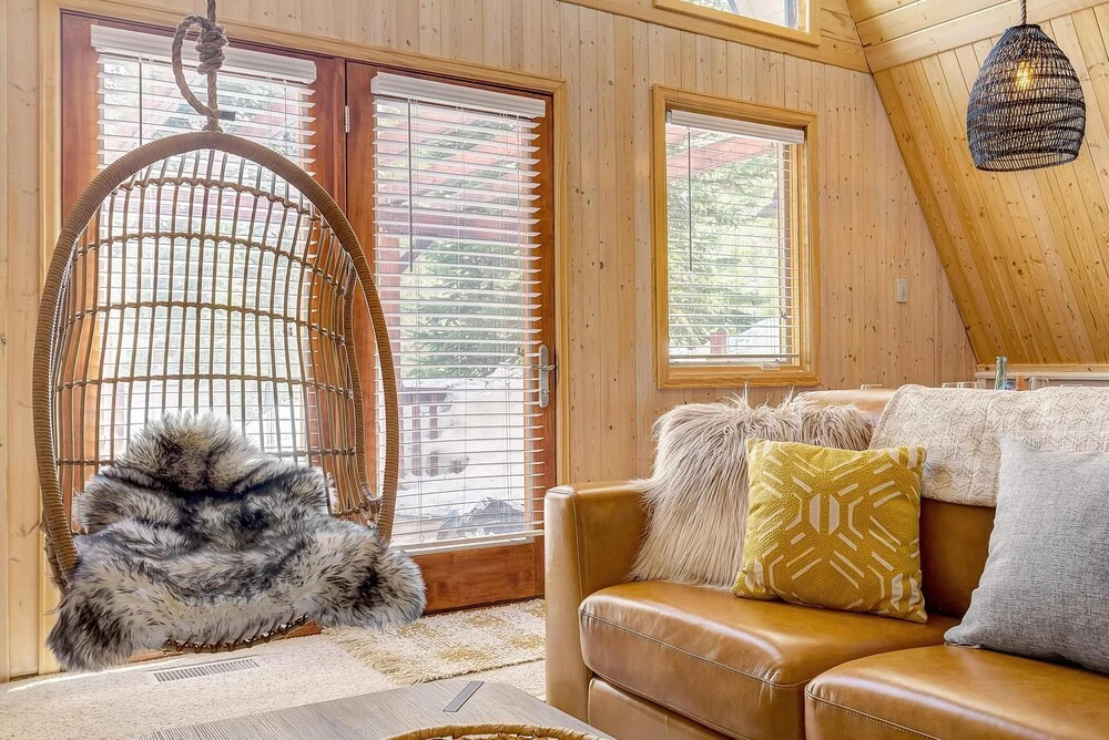 Intimate Mtn Retreat 5 Min Drive to Downtown Breck