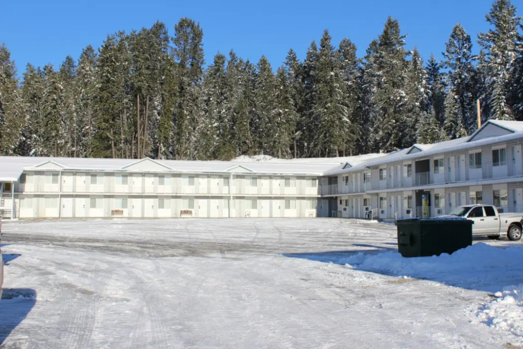 Golden Village Lodge