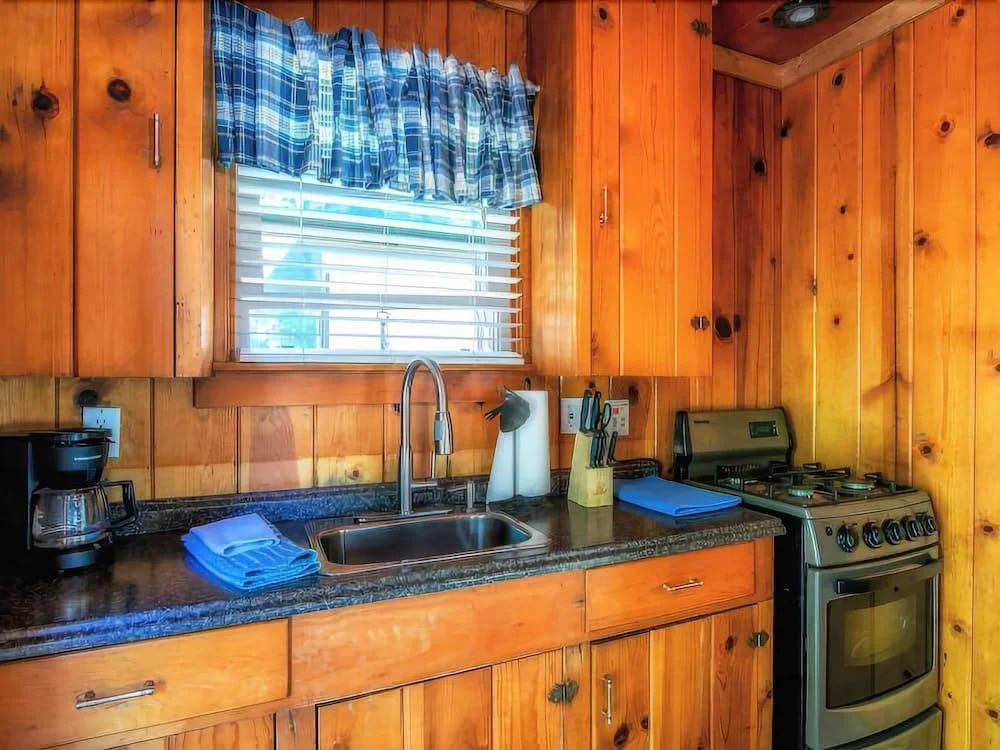 Knotty Pines Cabins