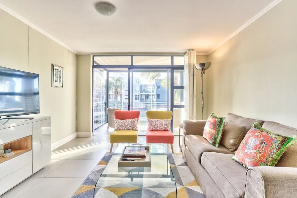 2 Bedroom Apartment in Century City