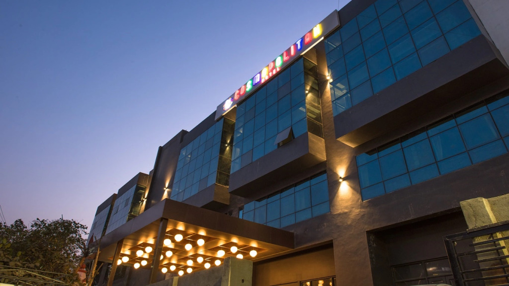 Cosmopolitan Hotel Indore