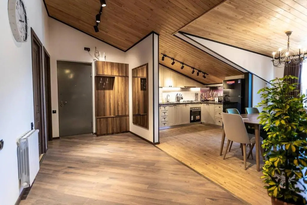 3BR apt w huge terrace & magnificent views