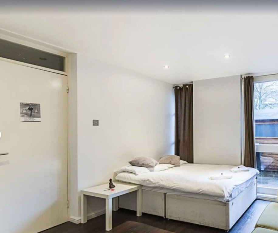 Double Room, Amazing and Cozy Near Kennington
