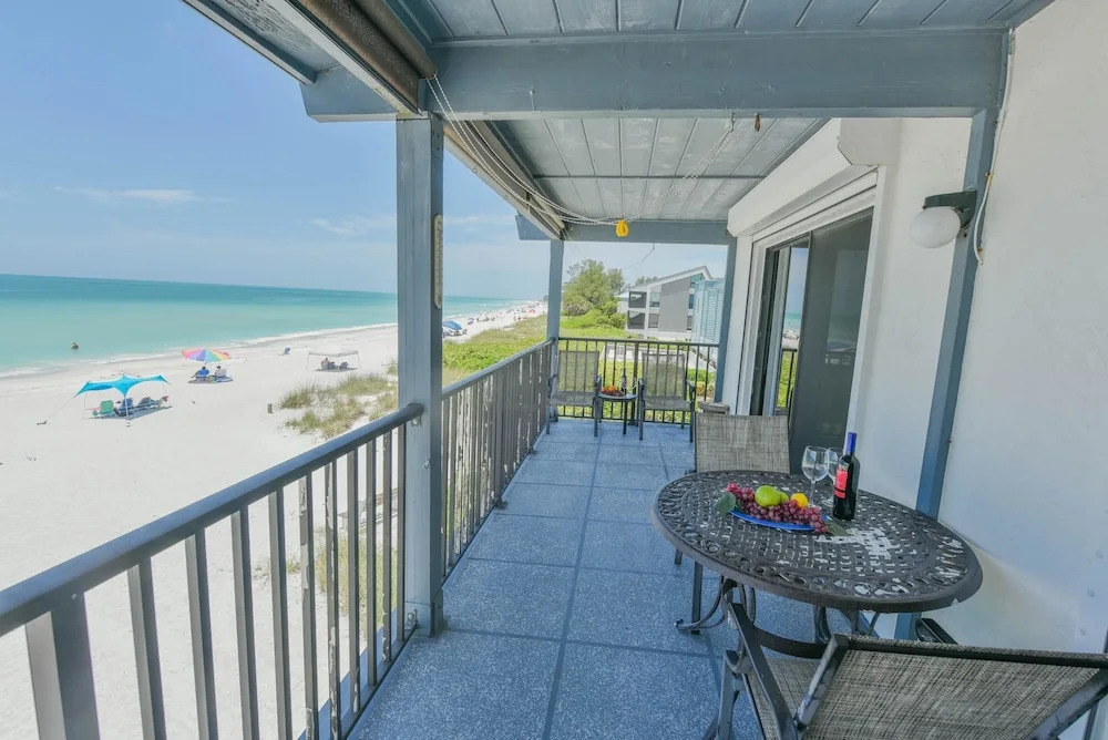 Gulf Place 19