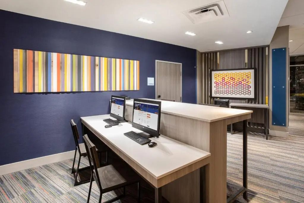 Holiday Inn Express & Suites - Denver NE - Brighton by IHG