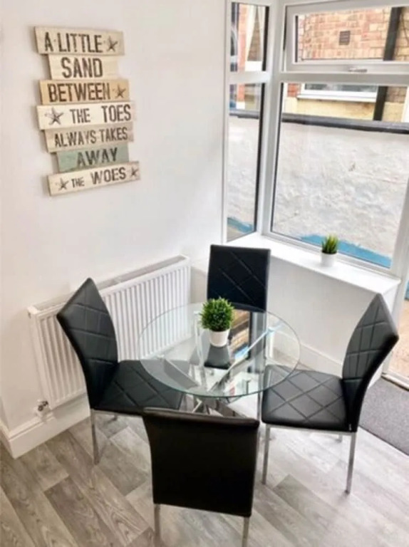 Hillcrest Studio Apartments