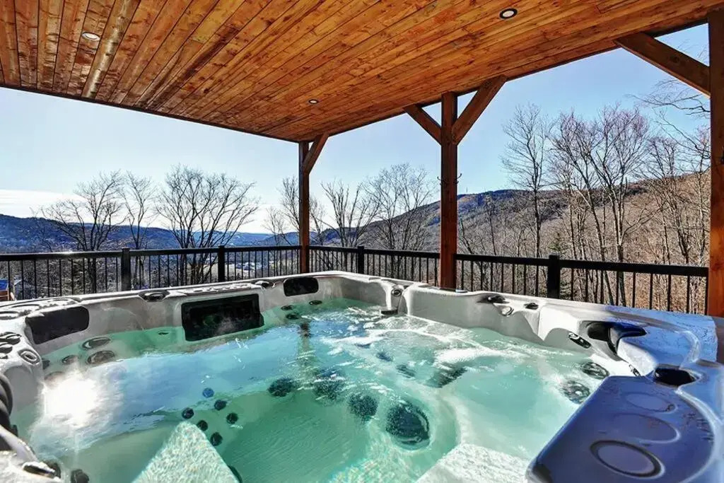Blanc 28 - Les Chalets Alpins, Stoneham