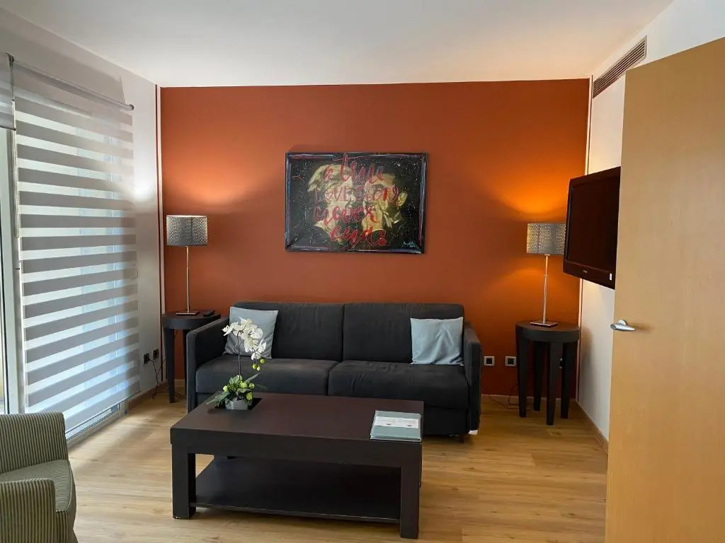 Arthur Properties Rue dAntibes