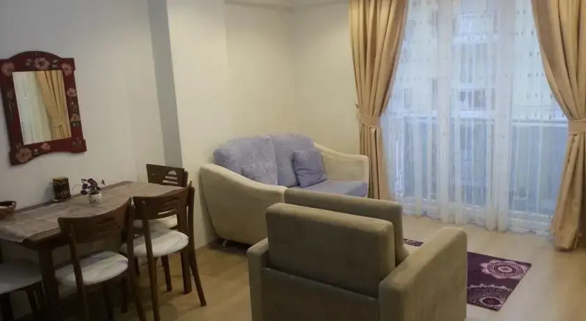 Cicekli Bahce Evleri