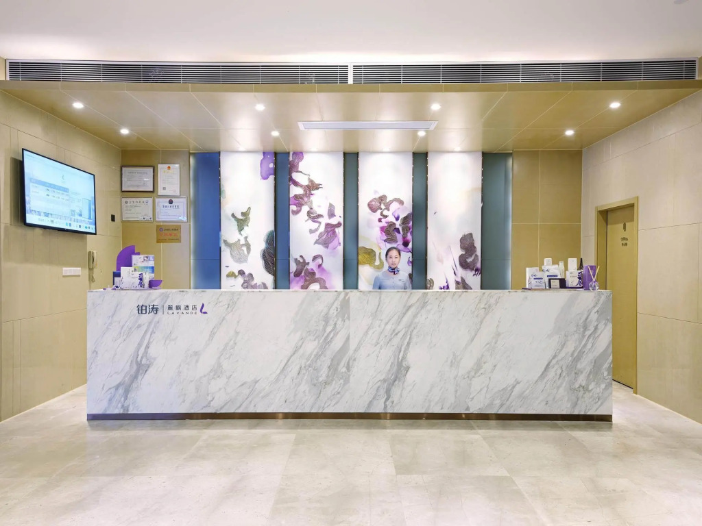 Nanzhou Hotel