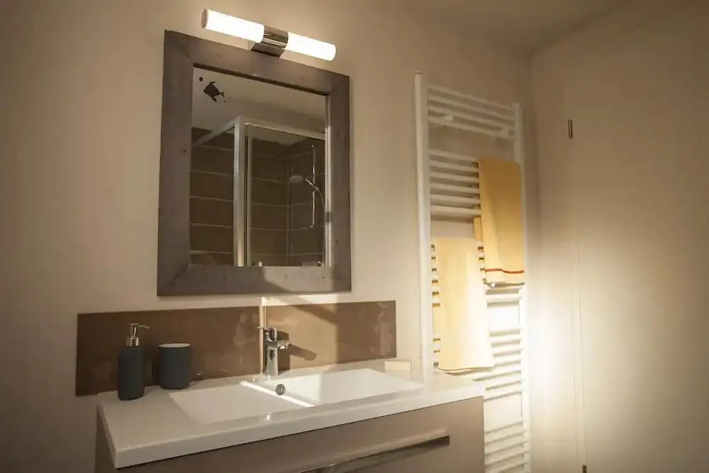 3 Bedroom Apartment 6 to 8 People 4 at the Foot of Kaysersberg Town Center