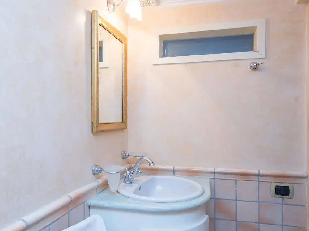 RSH Trevi Fountain Apartment 2