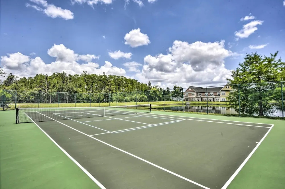 Kissimmee Condo: Community Perks, 10 Mi to Disney!