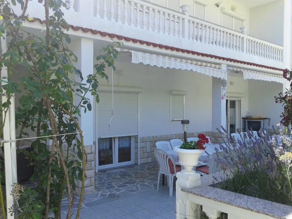 Apartment With 3 Bedrooms in Palit, With Wonderful City View, Enclosed
