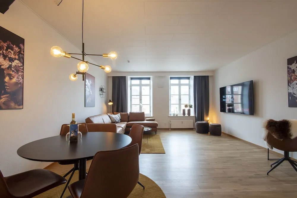 Stylish two floor Deluxe Apartment