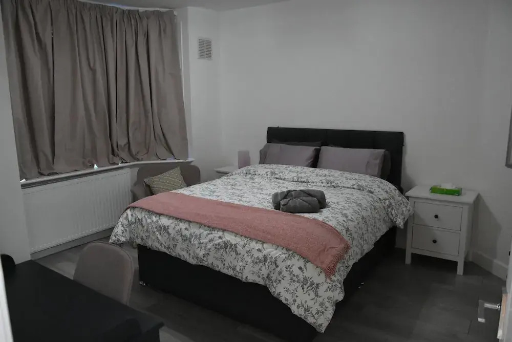 Charming Wembley Home Near Wembley Stadium