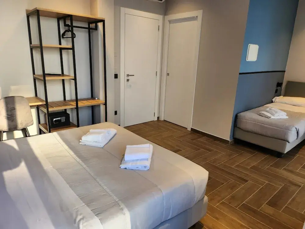 Global Hotel