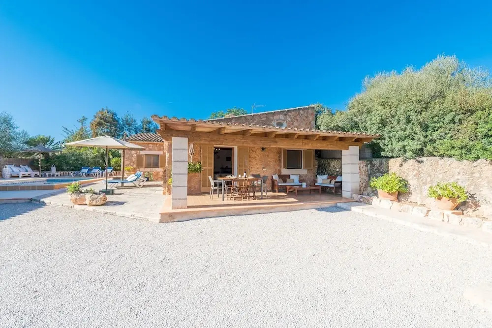H Rreo in Campos With 3 Bedrooms and 2 Bathrooms