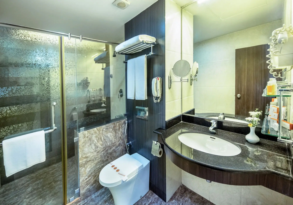 Pearl Grand By Rathna