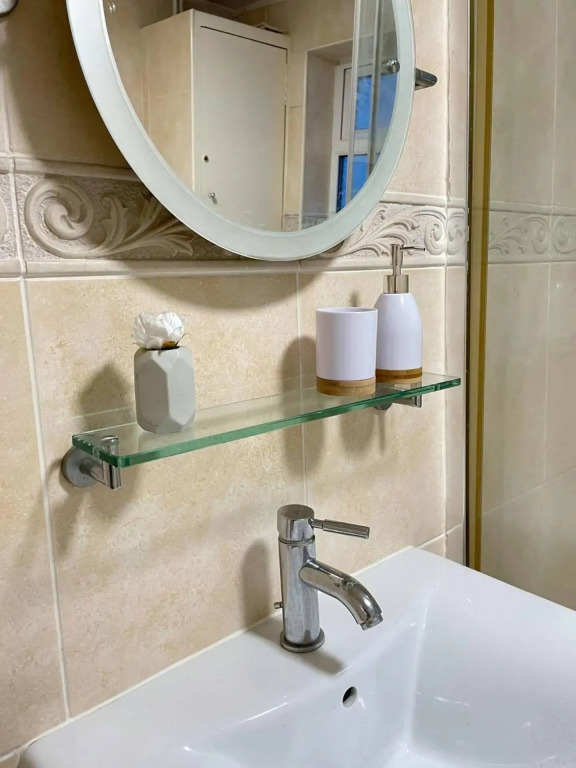 Cosy home with FREE PARKING and fast internet