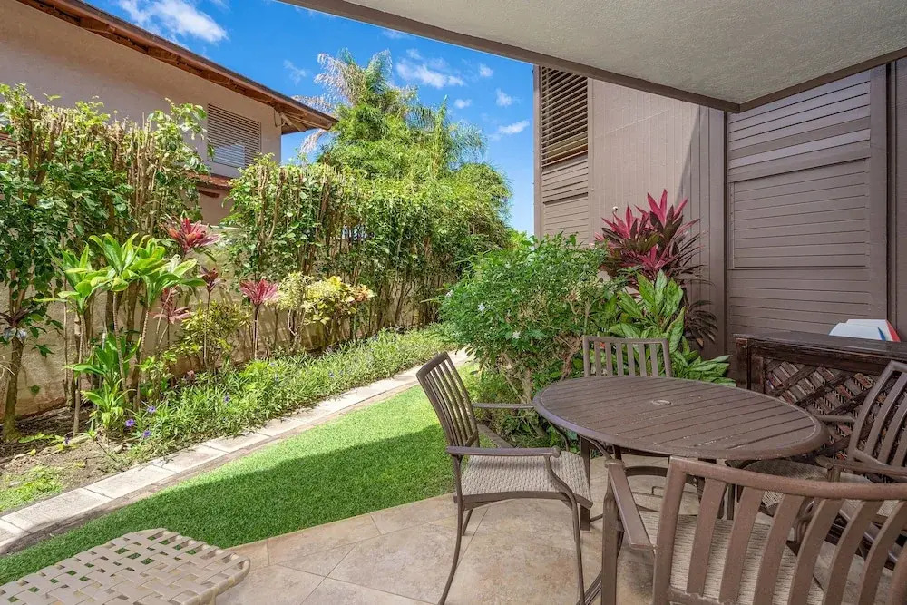 Hale Hui Kai 106 - Beautiful Ground Floor Unit, on Keawakapu Beach, Split AC!