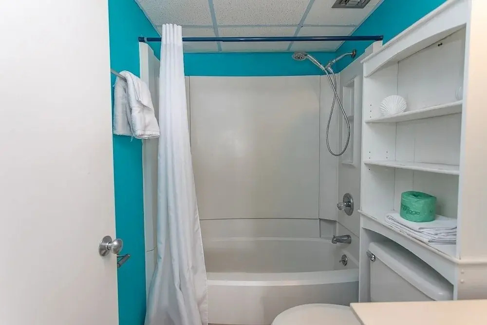 Royal Garden Resort 1515 2 Bedroom Condo by RedAwning