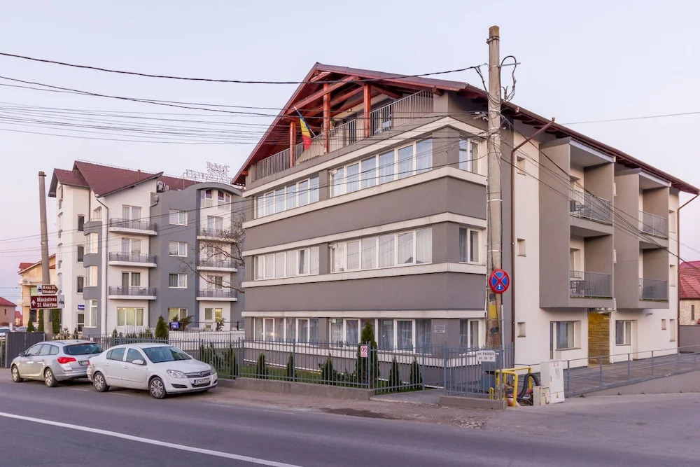 Rania Apartments