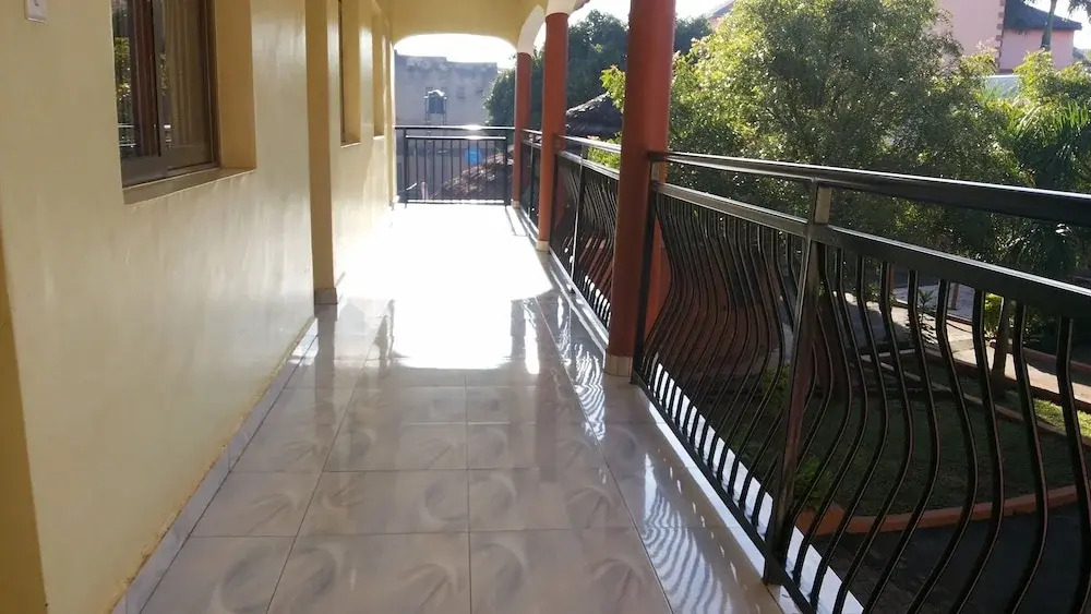 Garden Inn