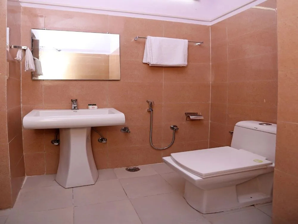 OYO Flagship 16602 NIT Faridabad