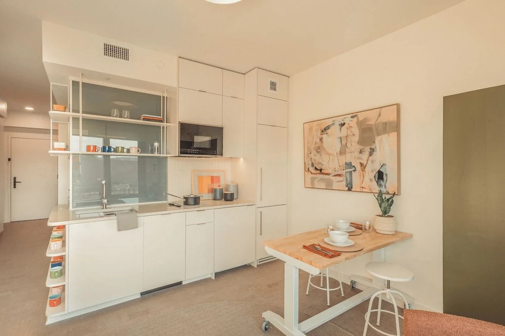 Scout Living PCM - Placemakr Atlanta, Apartments by Hilton