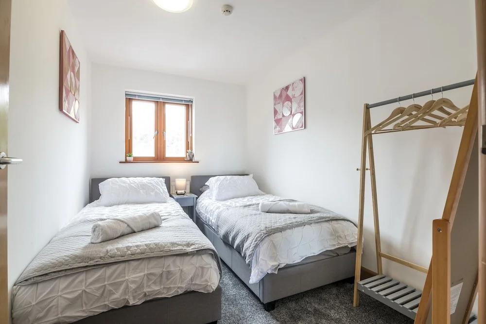 Marina View - 3 Bedroom - Milford Haven
