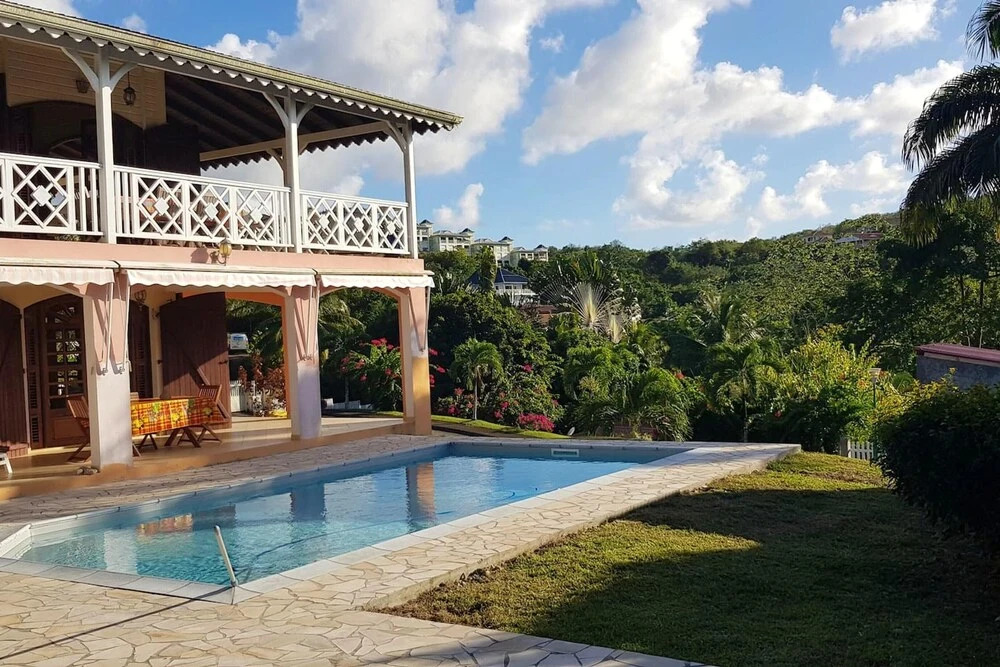 Apartment with 3 Bedrooms in Les Trois-Îlets, with Shared Pool, Furnished Terrace And Wifi - 1 Km From the Beach