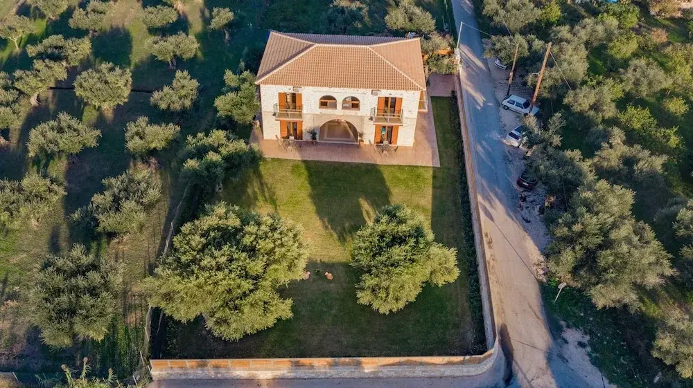 Green Stone Villa