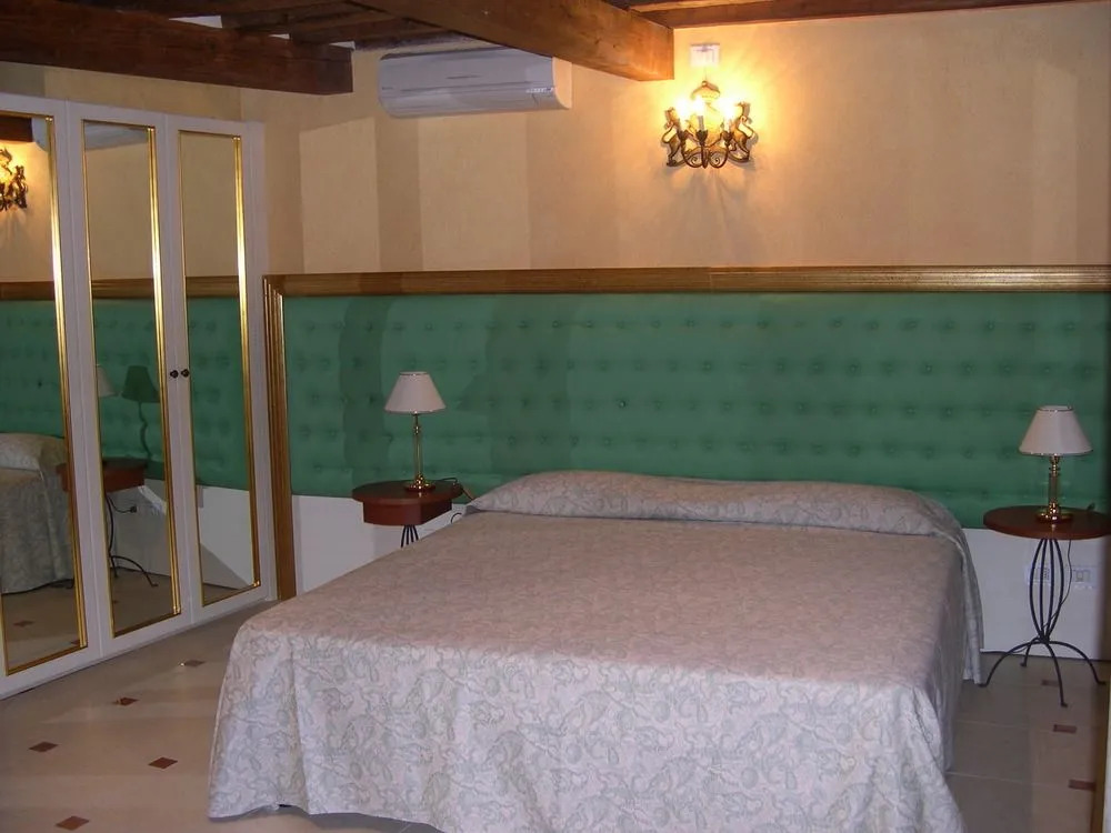 SantAngelo - Fenice Apartments in Venice