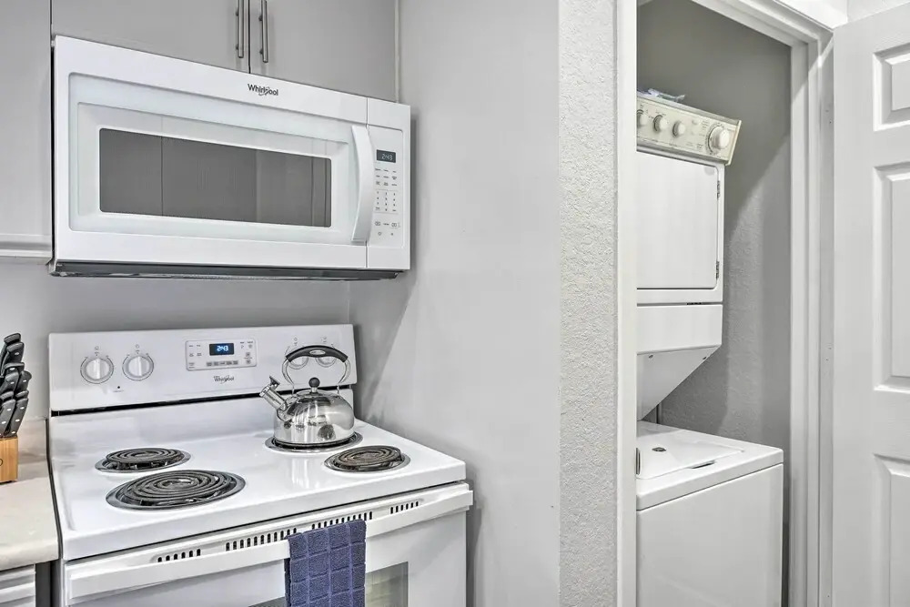 Family Resort Condo w/ Perks in Branson!