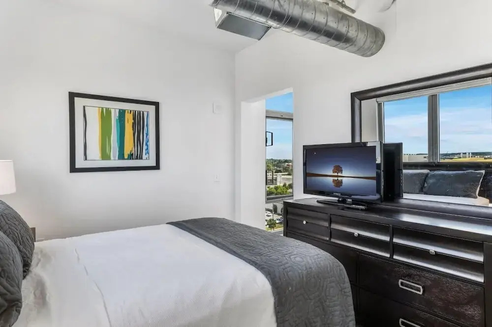 Sunset Boulevard Apartments