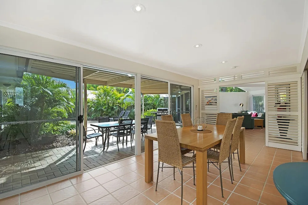 44 Cooran Court
