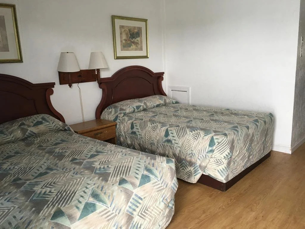 Surf 16 Motel