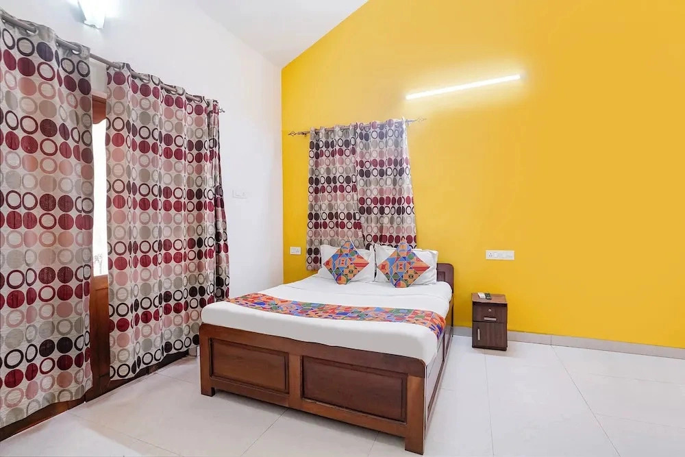Fabhotel Triple Beach House