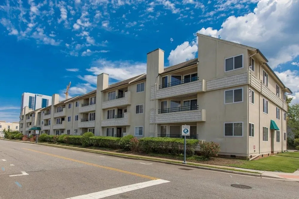 The Beacon 2 Bedrooms 2 Bathrooms Condo