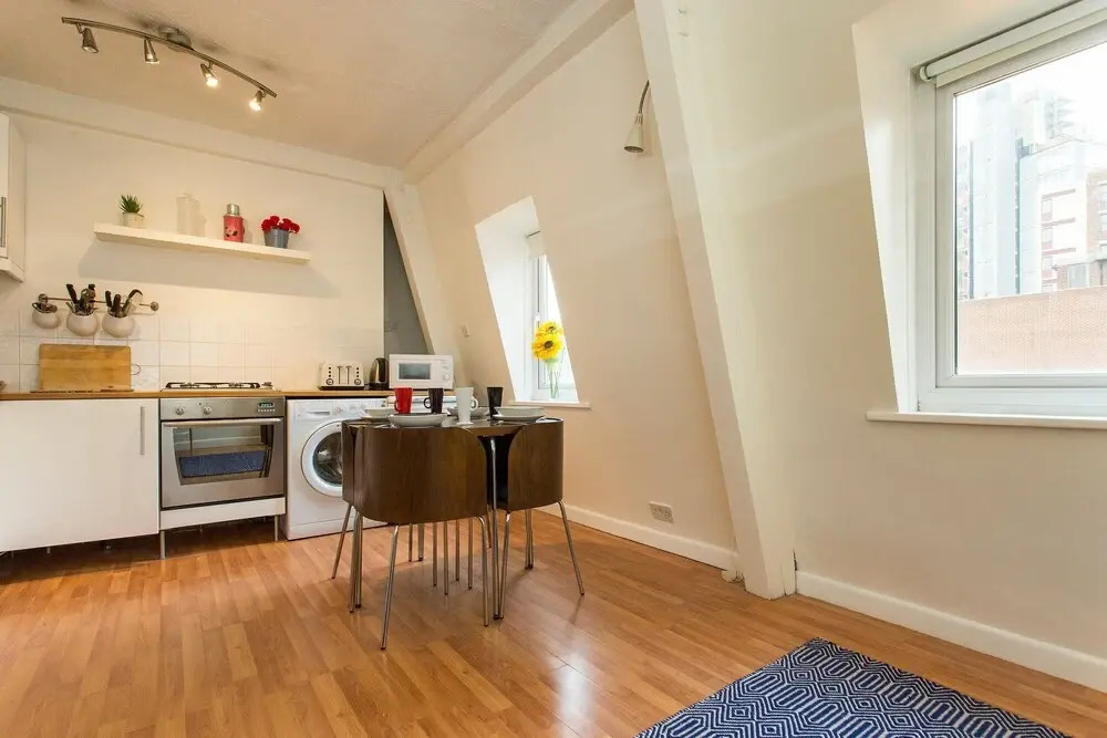 Modern Flat for 4 in Southwark, Near London Bridge