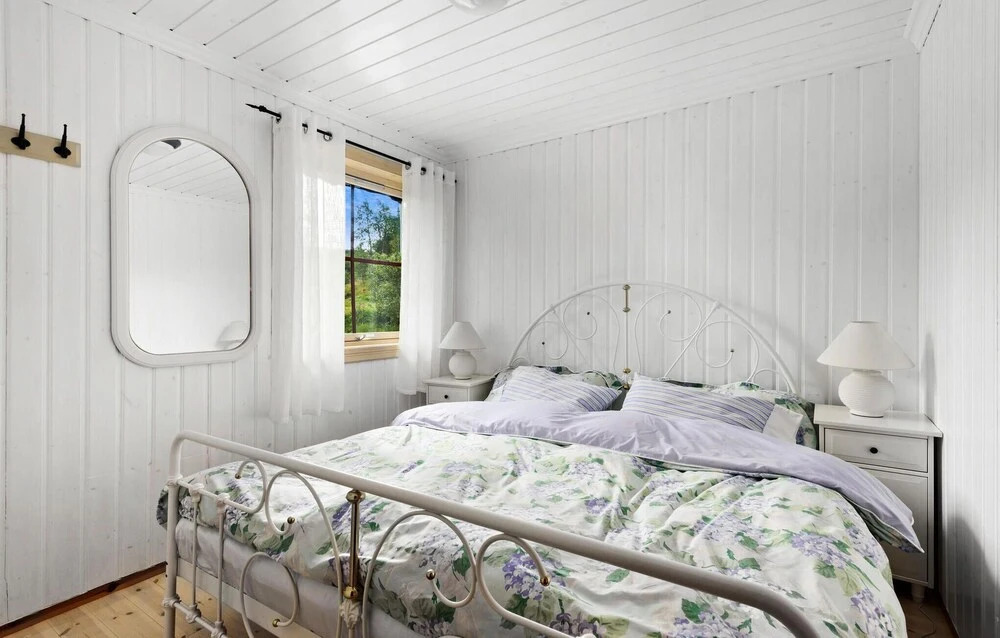 Cozy Home In Norheimsund With Sauna